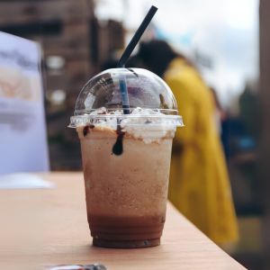 Gelas Plastik Tutup Cembung Dome