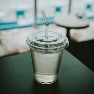 Gelas Plastik Tutup Datar