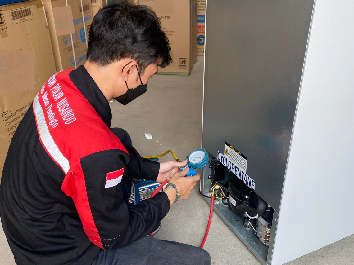 Gambar Variasi Teknisi Kulkas - Refcon Polar Nusaindo