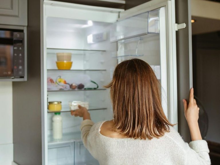 Waspadai mesin kulkas yang menyala terus